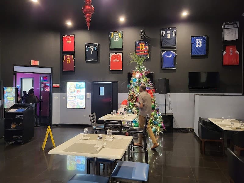 100 restaurant