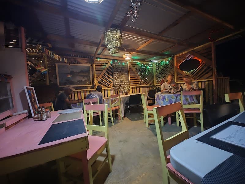 Erica's Hideaway | Restaurant and Bar