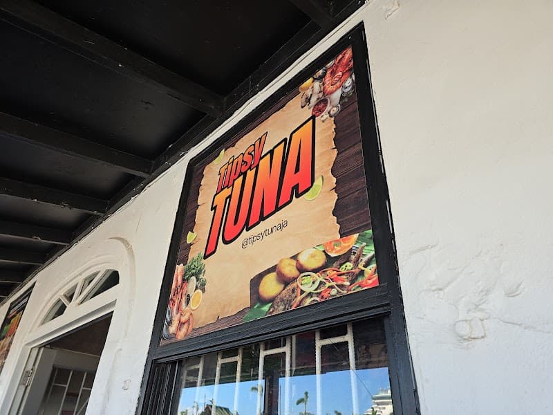 TIPSY TUNA SEAFOOD & GRILL JA